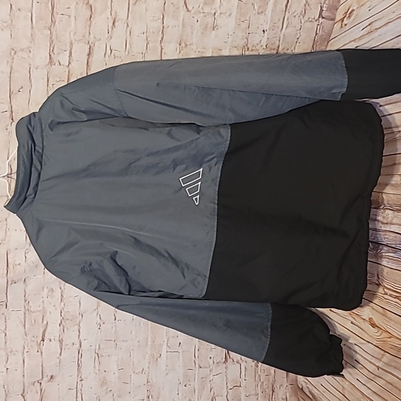 Nice Men's puffer adidas coat large - Picture 7 of 9